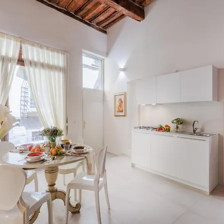 Apartment In Lucca Near San Michele Square * Lucca
